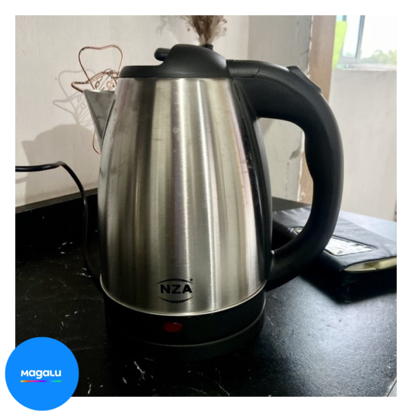 Chaleira Elétrica Com Desligamento Automático Em Aço Inoxidável 1,8 Litros Com Base Giratória Linha Premium - BAK/SKYLINK/NZA