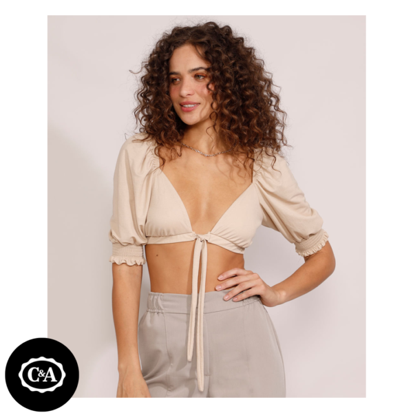 Blusa Feminina Manga Bufante Cropped com Amarração Decote V Bege