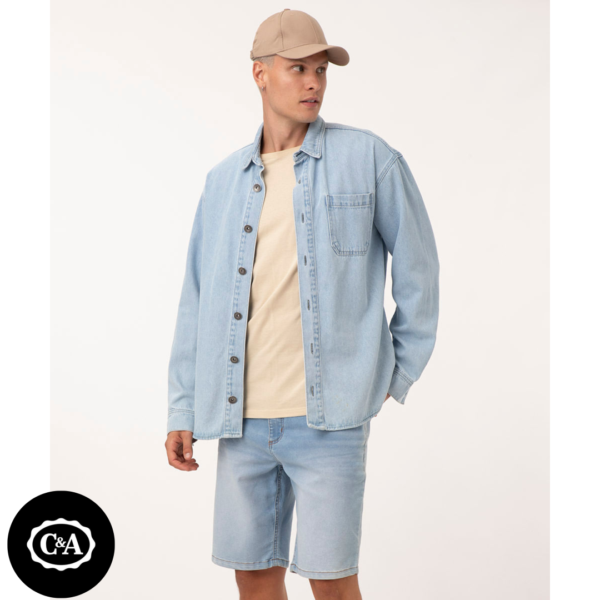 Bermuda Jeans Masculina Slim com Bolsos Azul Claro