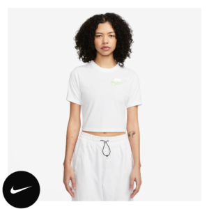 Camiseta Nike Sportswear Slim Feminina