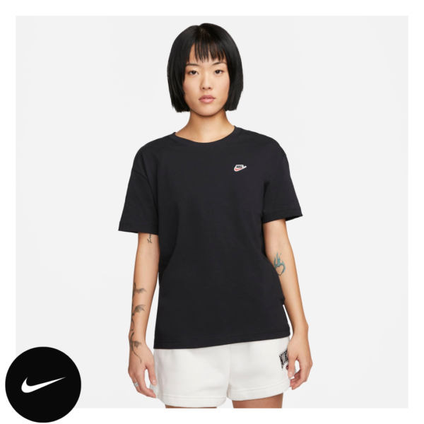 Camiseta Nike Sportswear Feminina